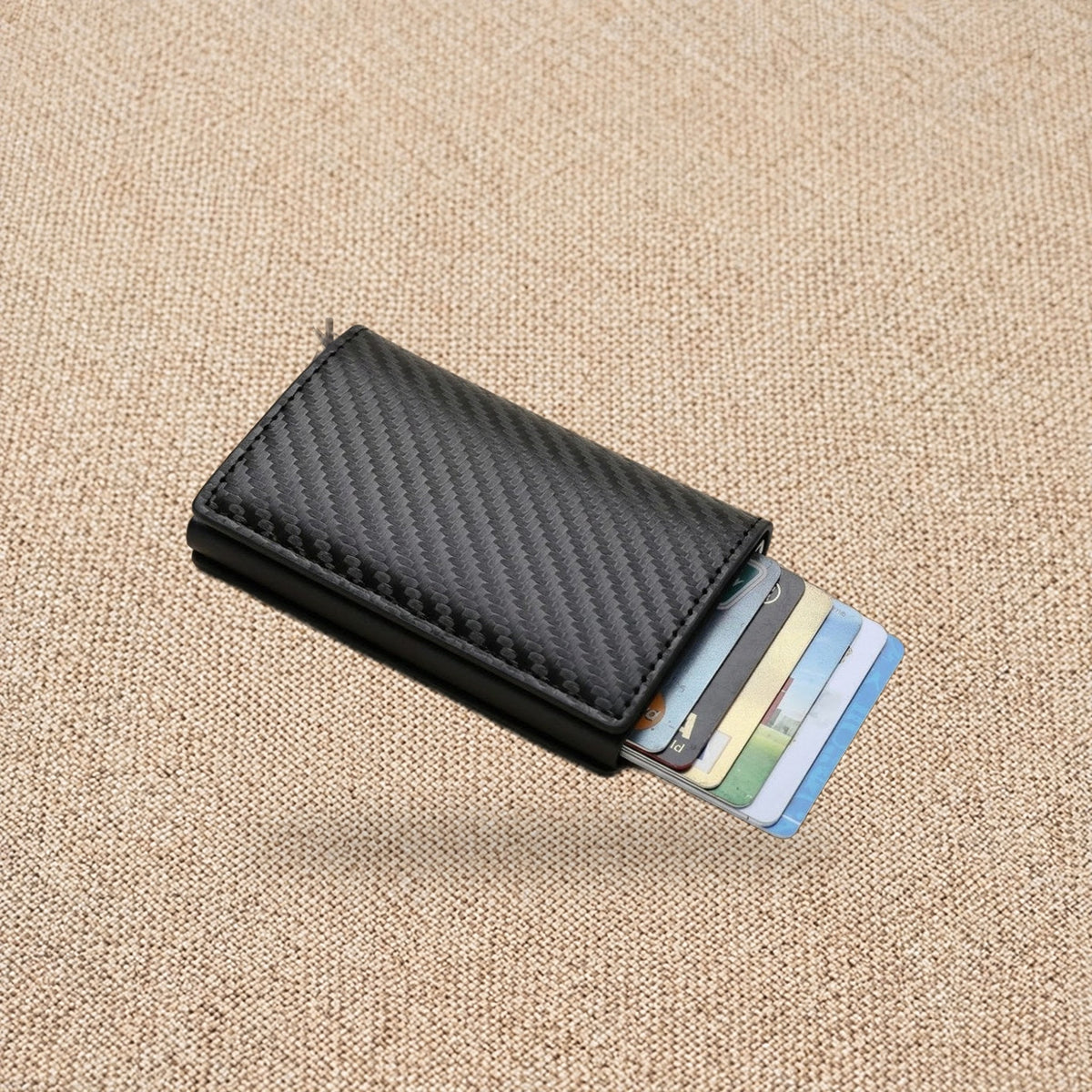 Porte-cartes RFID effet carbone, éjection en éventail — Le Carbone, coloris Carbone