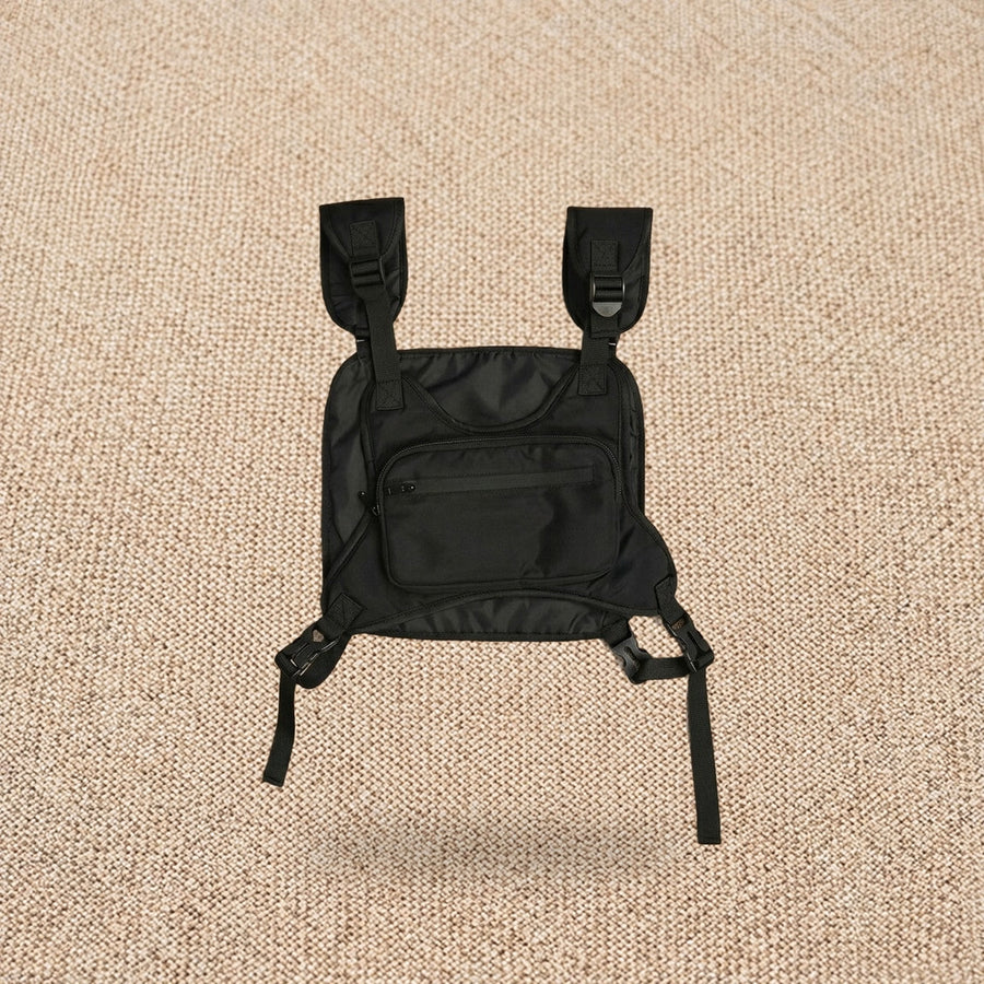 Sac de poitrine homme grande capacité streetwear — Le Tactique, coloris Noir, vue de face