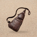 Sacoche bandoulière en cuir vintage homme — Le Voyageur, coloris Café, vue de face