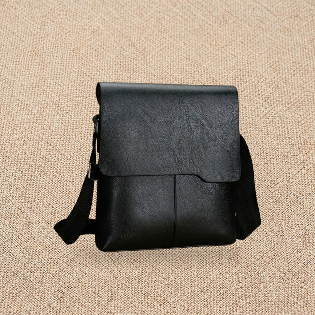 Sacoche messager homme, finition vintage — Le Rustique, coloris Noir, vue de face